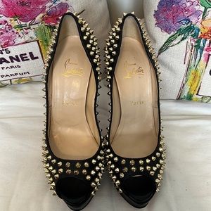Christian Louboutin :Size 39.5